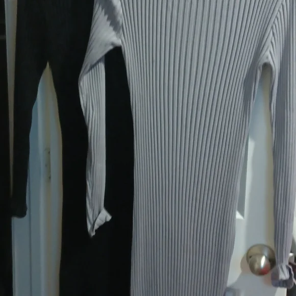 Lot Of 2 Forever 21 Light Gray And Black  Ribbed Maxi Dresses - Picture 2 of 4